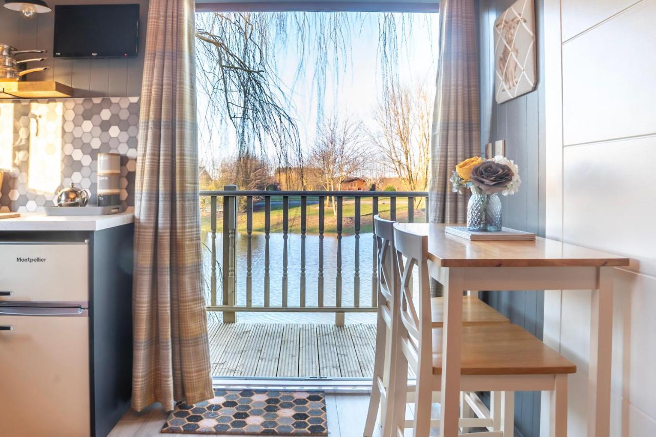 Old LeakeThe Treehouse - Sleeps 4别墅 外观 照片