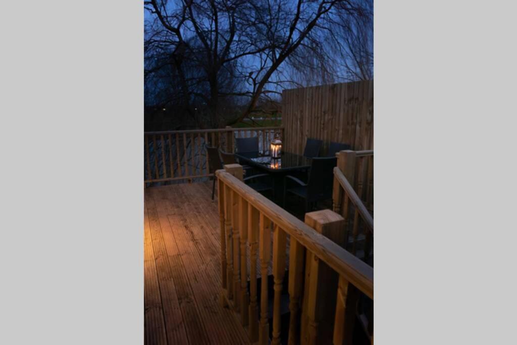 Old LeakeThe Treehouse - Sleeps 4别墅 外观 照片