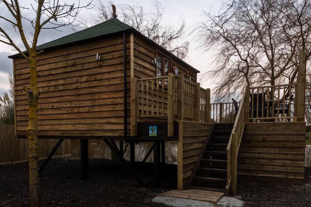 Old LeakeThe Treehouse - Sleeps 4别墅 外观 照片